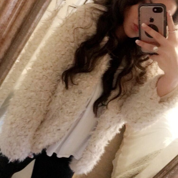 Fuzzy jacket - Picture 2 of 5